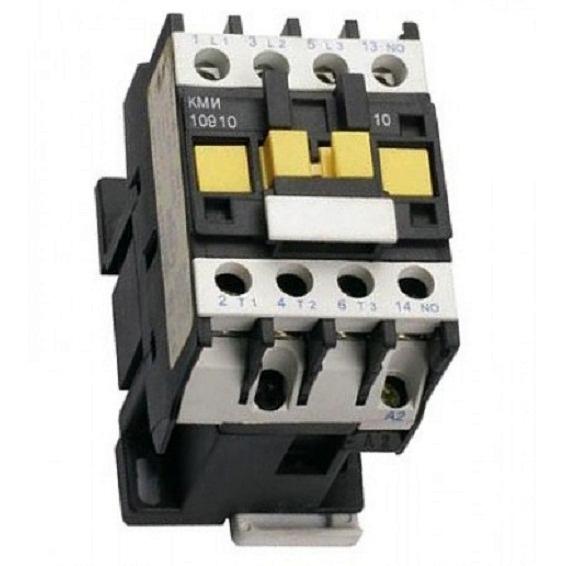 Контактор IEK КМИ 3P 12А 110В AC, KKM11-012-110-10 Контактор IEK КМИ 3P 12А 110В AC, KKM11-012-110-10